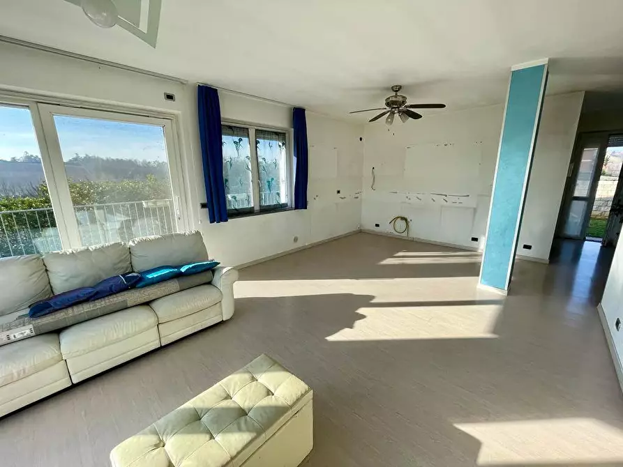 Immagine 9 di Villa in vendita  a San Salvatore Monferrato