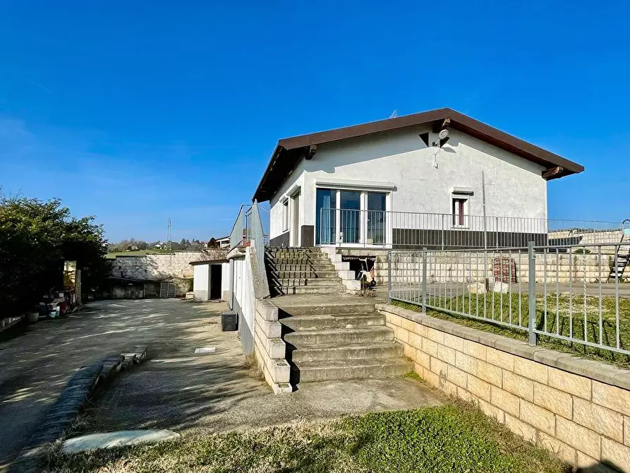 Immagine 28 di Villa in vendita  a San Salvatore Monferrato