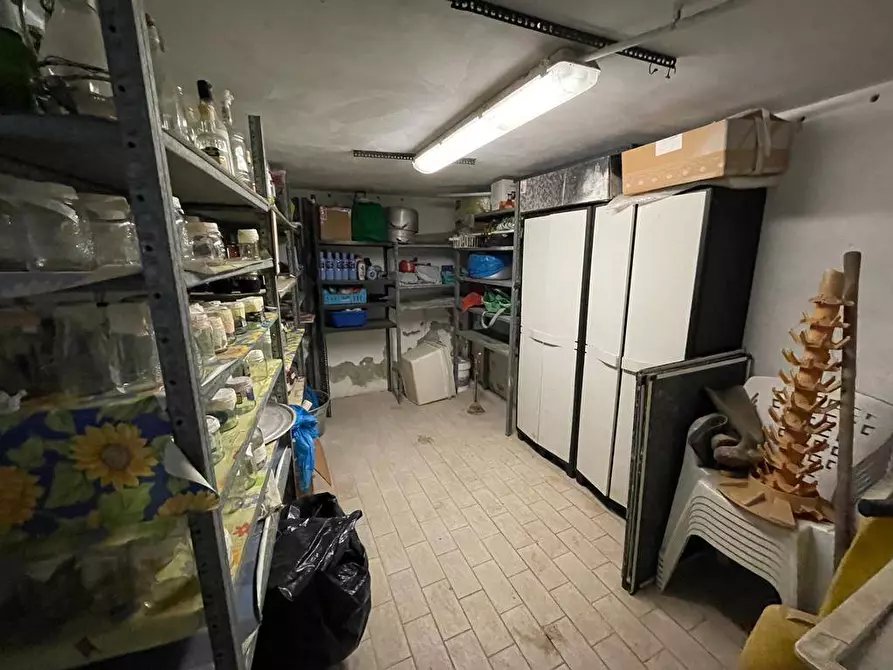 Immagine 23 di Villa in vendita  a San Salvatore Monferrato