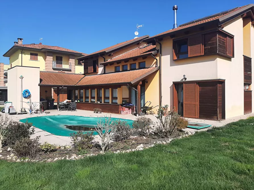 Immagine 1 di Villa in vendita  a Oviglio