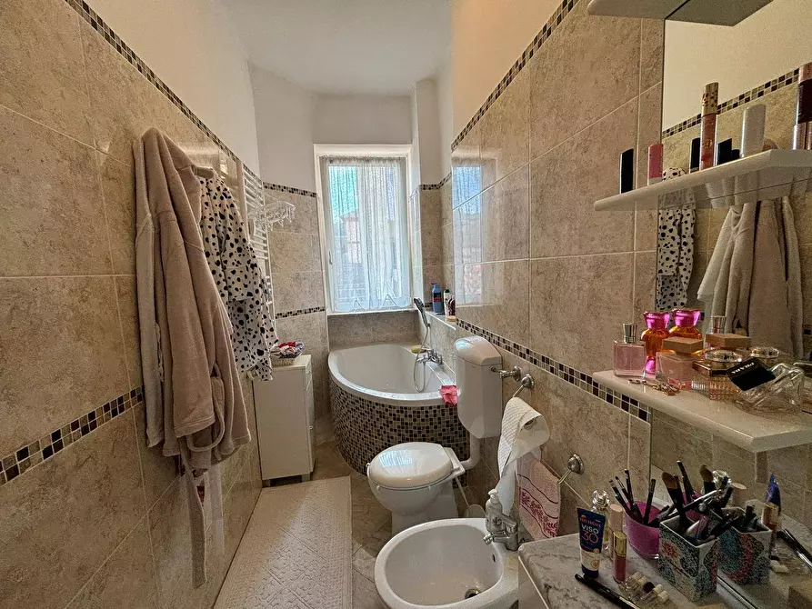 Immagine 9 di Appartamento in vendita  a Alessandria