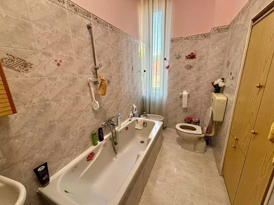 Immagine 7 di Appartamento in vendita  a Alessandria