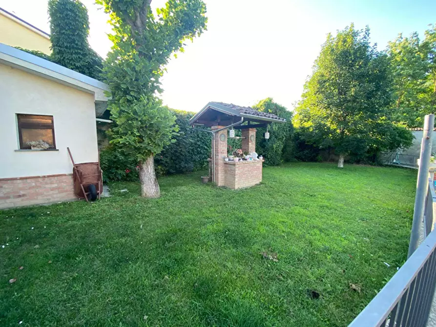 Immagine 11 di Casa indipendente in vendita  a Alessandria