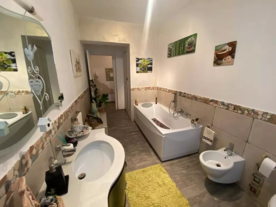 Immagine 19 di Casa indipendente in vendita  a Alessandria