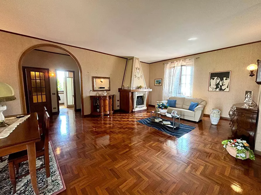 Immagine 8 di Villa in vendita  a Alessandria