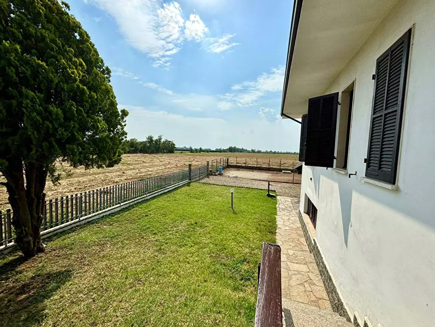 Immagine 28 di Villa in vendita  a Alessandria