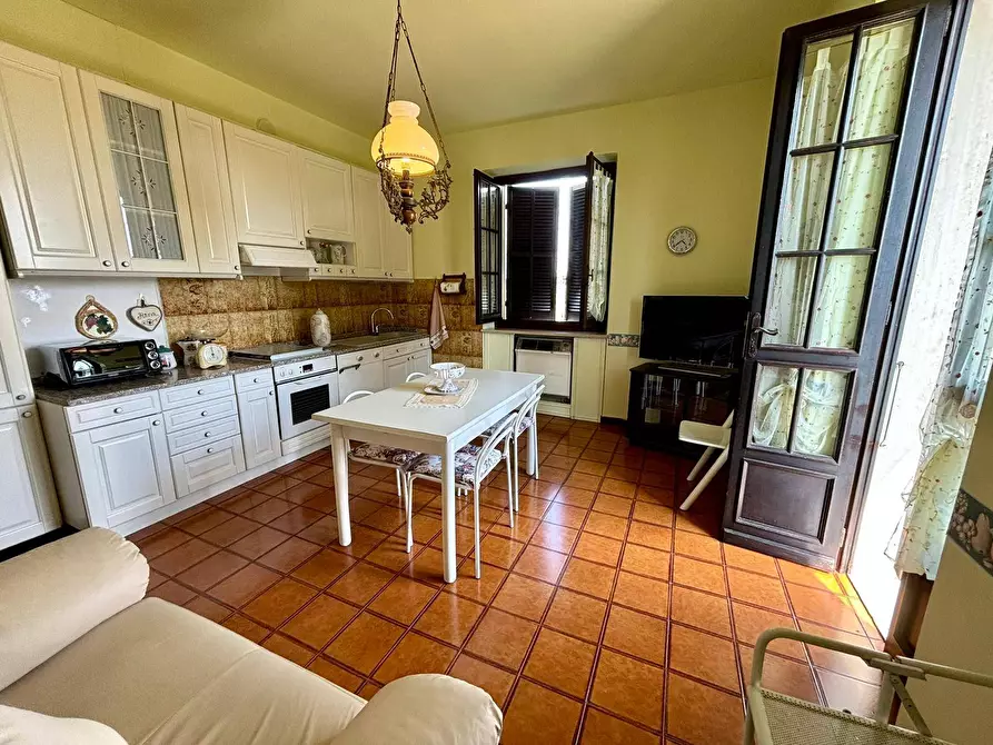 Immagine 9 di Villa in vendita  a Alessandria