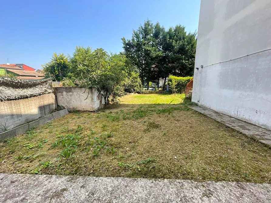 Immagine 5 di Villetta a schiera in vendita  a Alessandria