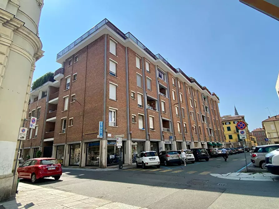 Immagine 1 di Appartamento in vendita  a Alessandria