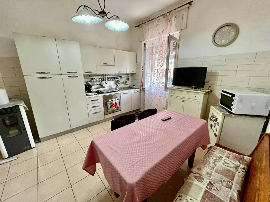 Immagine 13 di Casa indipendente in vendita  a Alessandria