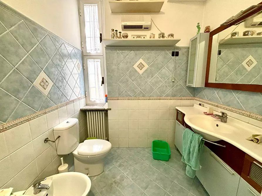 Immagine 9 di Appartamento in vendita  a Alessandria