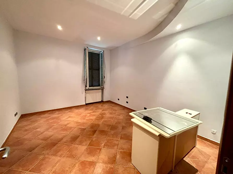 Immagine 5 di Appartamento in vendita  a Alessandria