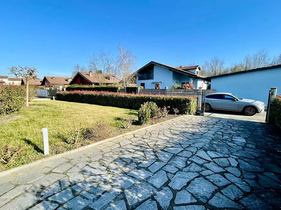 Immagine 7 di Villa in vendita  a Alessandria