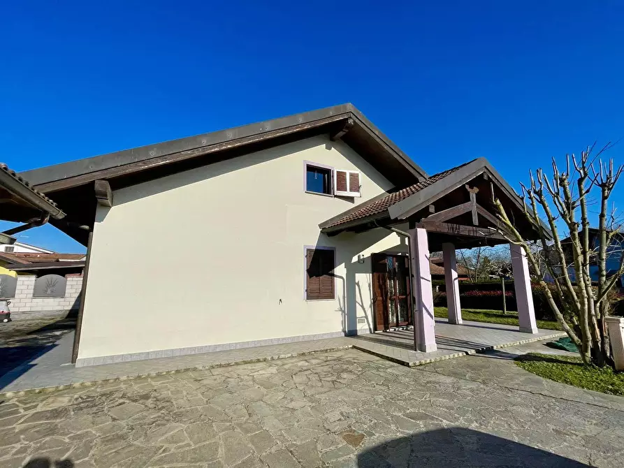 Immagine 8 di Villa in vendita  a Alessandria