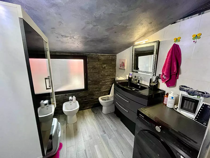 Immagine 10 di Appartamento in vendita  a Alessandria