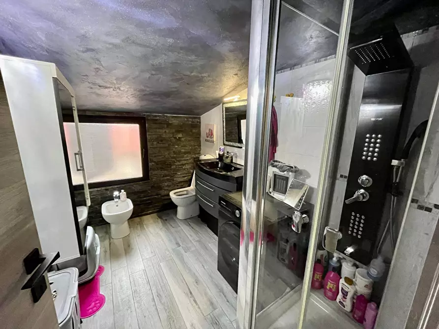 Immagine 11 di Appartamento in vendita  a Alessandria