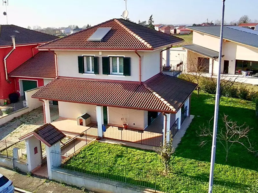 casa indipendente in vendita ad Alessandria in zona Villa del Foro