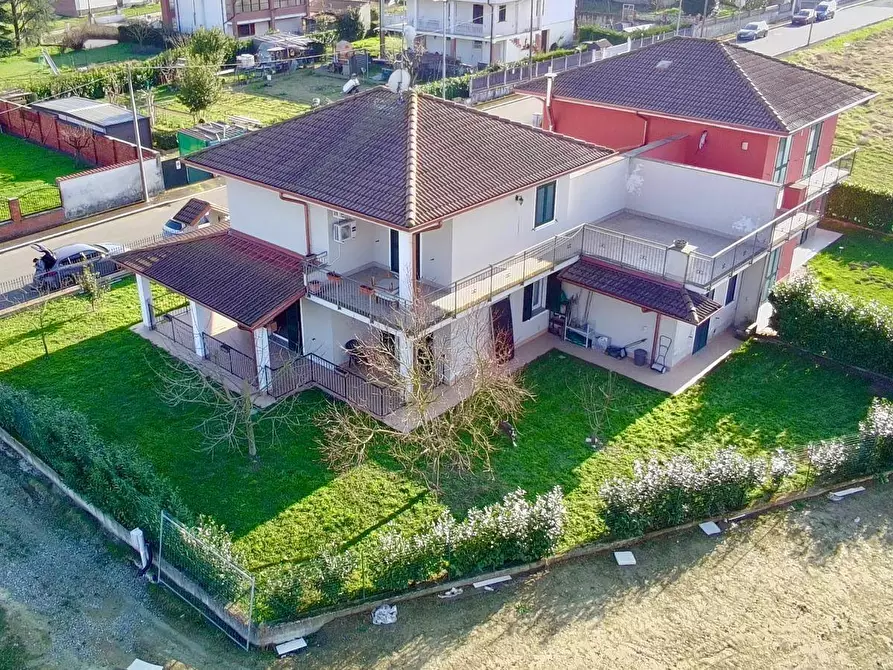 Immagine 3 di Villa in vendita  a Alessandria