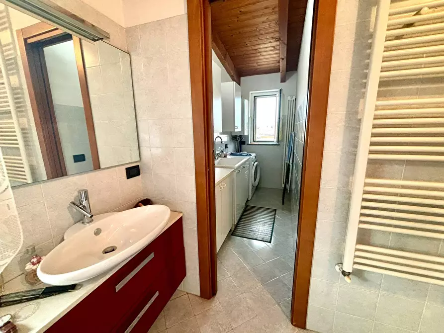 Immagine 21 di Appartamento in vendita  a Alessandria