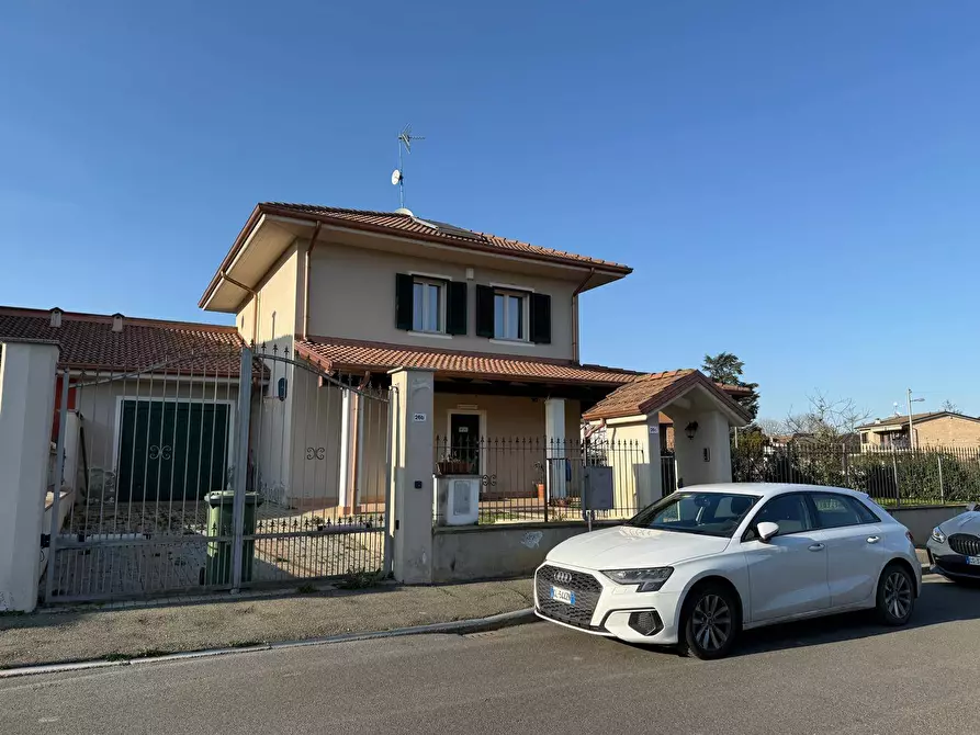 Immagine 5 di Villa in vendita  a Alessandria