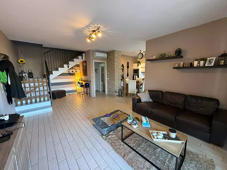 Immagine 10 di Villa in vendita  a Alessandria