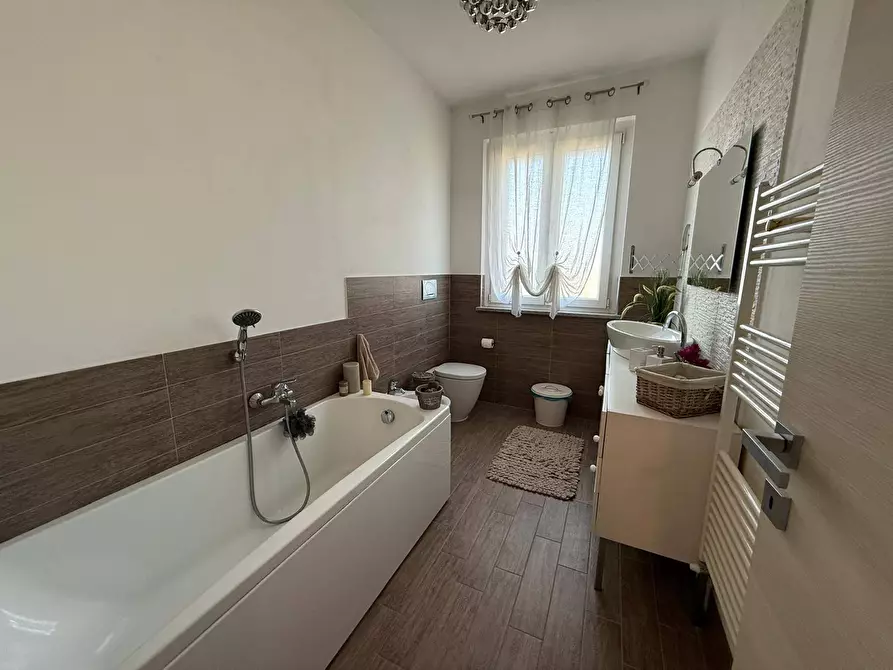 Immagine 20 di Villa in vendita  a Alessandria