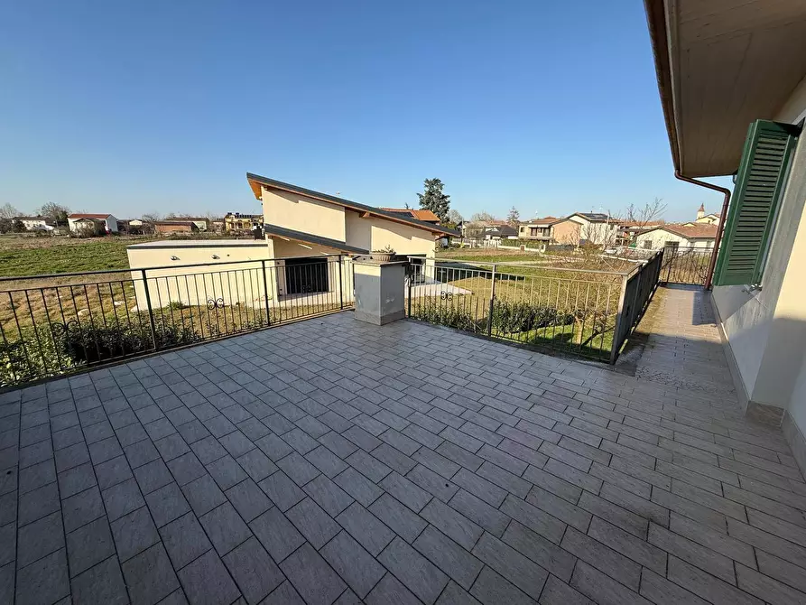 Immagine 21 di Villa in vendita  a Alessandria