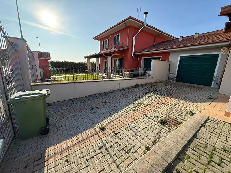 Immagine 24 di Villa in vendita  a Alessandria