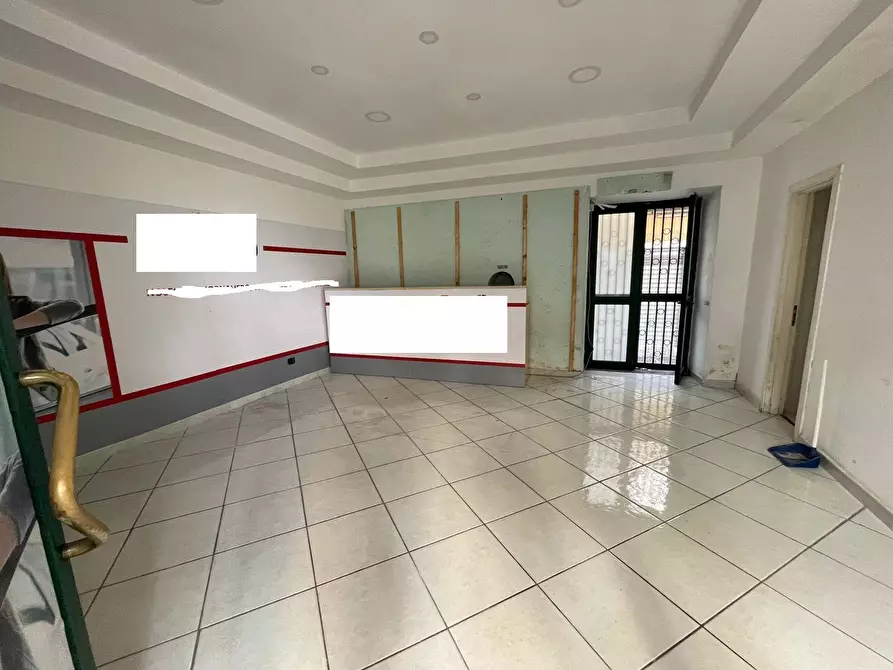 Immagine 6 di Locale commerciale in vendita  a Pompei