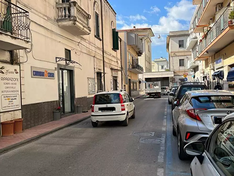 Immagine 4 di Locale commerciale in vendita  a Pompei