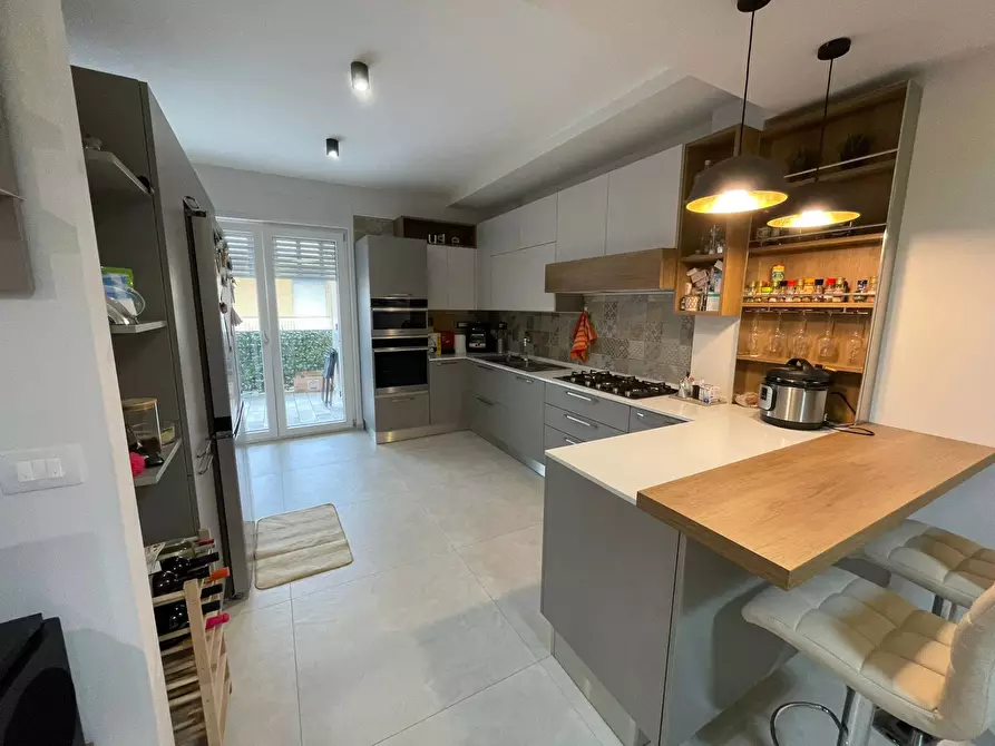 Immagine 12 di Appartamento in vendita  in via Francesco Curia a Ottaviano