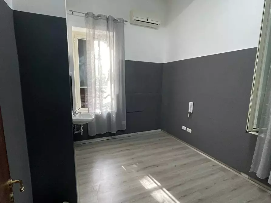 Immagine 9 di Ufficio in affitto  in Via Michele Arpaia a Ottaviano