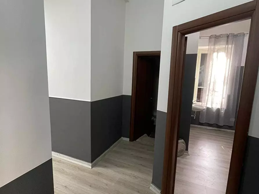 Immagine 10 di Ufficio in affitto  in Via Michele Arpaia a Ottaviano