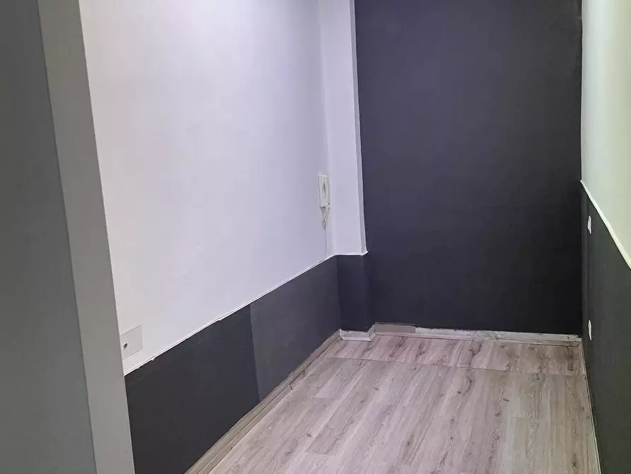 Immagine 11 di Ufficio in affitto  in Via Michele Arpaia a Ottaviano