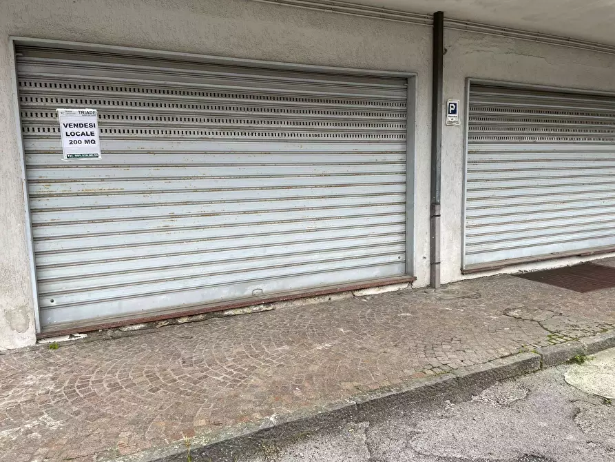 Immagine 5 di Locale commerciale in vendita  in via Sarno a Ottaviano