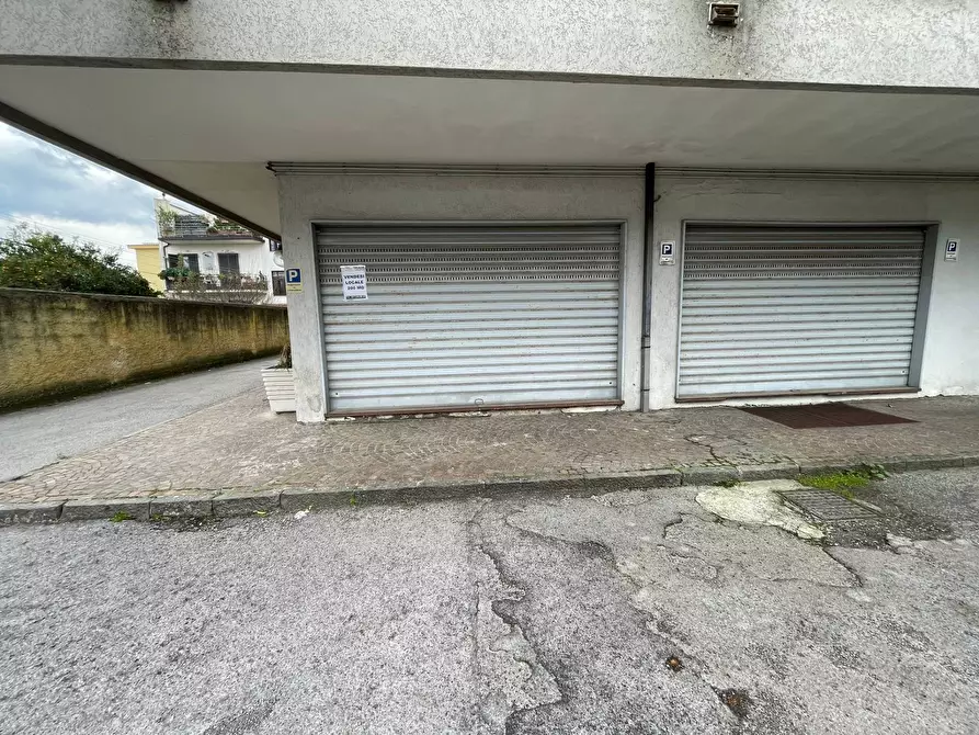 Immagine 8 di Locale commerciale in vendita  in via Sarno a Ottaviano