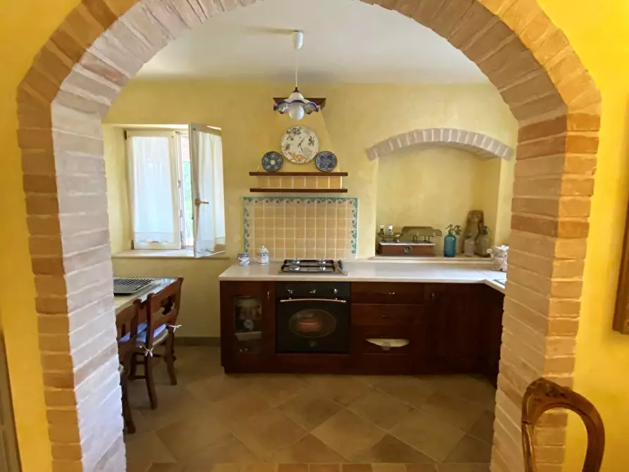 Immagine 7 di Rustico / casale in vendita  a Fermo