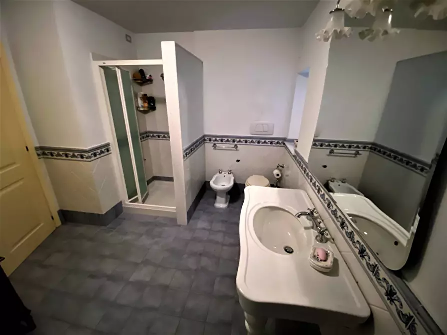 Immagine 10 di Rustico / casale in vendita  a Fermo