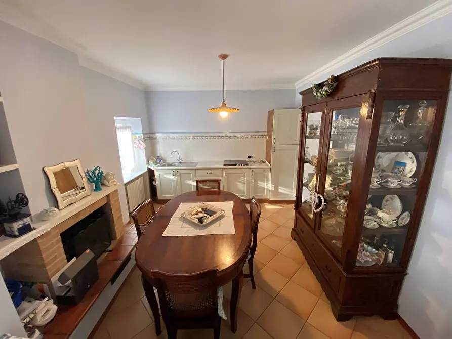 Immagine 3 di Rustico / casale in vendita  a Fermo