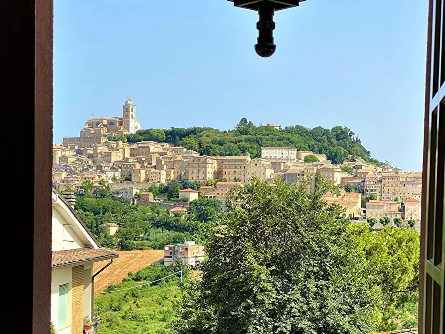 Immagine 28 di Villa in vendita  a Fermo