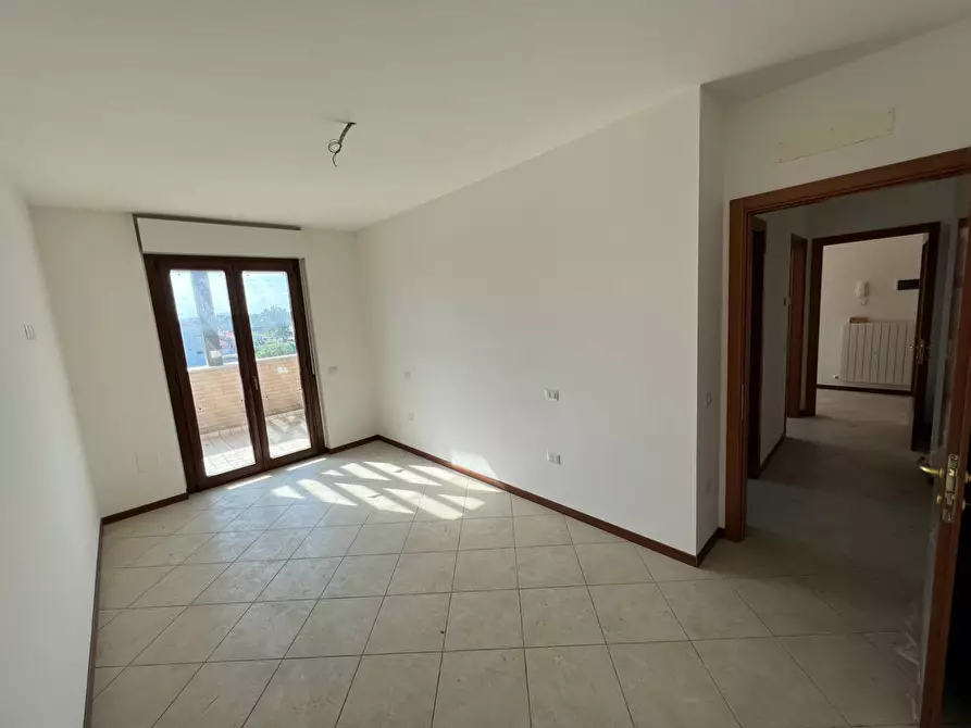 Immagine 10 di Appartamento in vendita  a Fermo