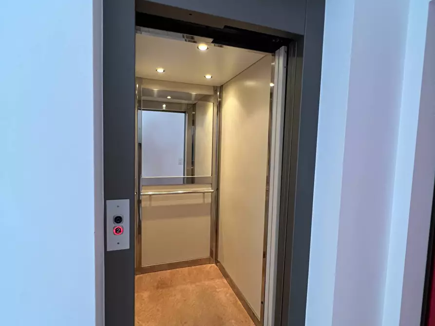 Immagine 14 di Appartamento in vendita  a Fermo