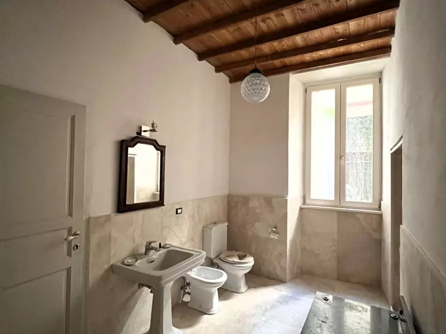 Immagine 20 di Appartamento in vendita  a Spoleto