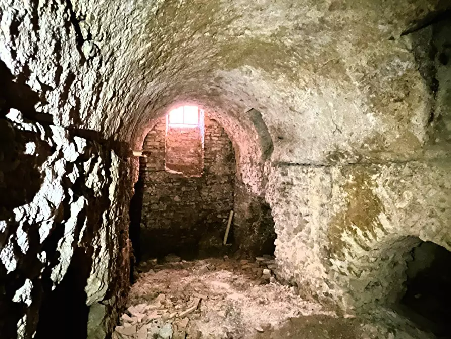 Immagine 26 di Appartamento in vendita  a Spoleto