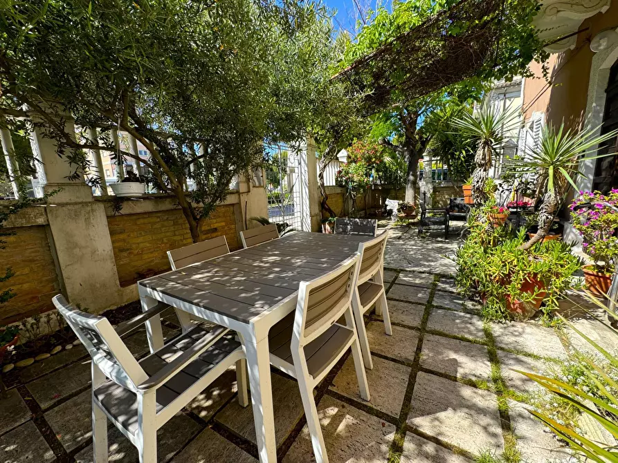 Immagine 3 di Villa in vendita  a Porto San Giorgio