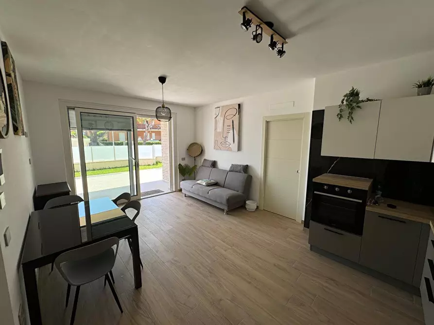 Immagine 5 di Appartamento in vendita  a Altidona