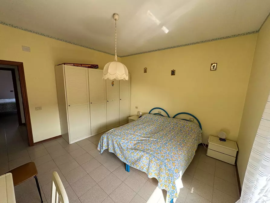 Immagine 12 di Casa indipendente in vendita  a Fermo