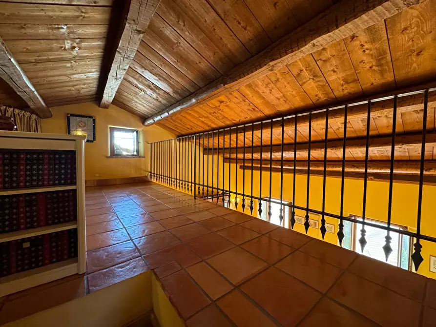 Immagine 25 di Villa in vendita  a Montegranaro