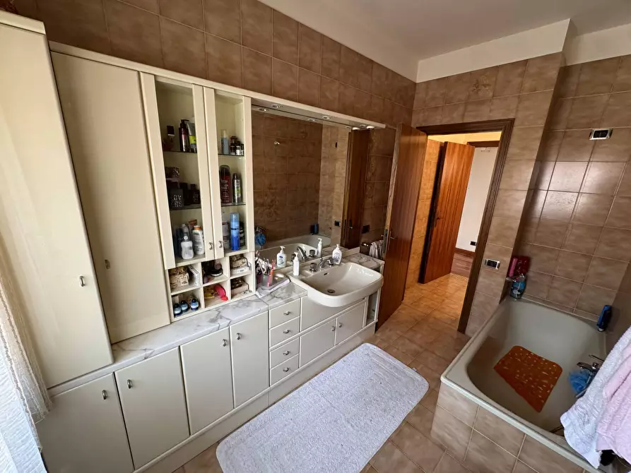 Immagine 16 di Appartamento in vendita  a Fermo