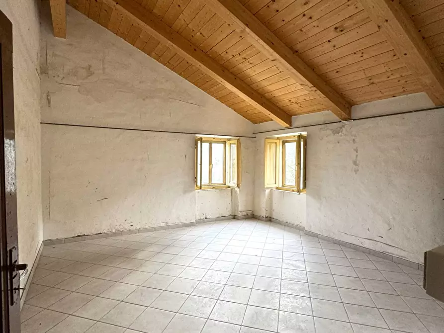 Immagine 9 di Rustico / casale in vendita  a Montottone